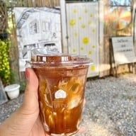 เมนูของร้าน ใต้ถุนบาร์เพื่อนชนก