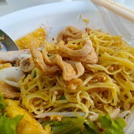 ก๋วยเตี๋ยวต้มยำหมูกรอบ บ้านแพน (โอ๊ตต้มยำ)