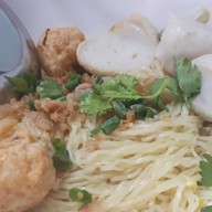 เมนูของร้าน ก๋วยเตี๋ยวลูกชิ้นปลา บ้านหม้อ(เจงคุง)