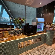 Miracle Lounge