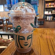 Starbucks ลา วิลล่า พหลโยธิน