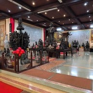 อเนกกุศลศาลา (วิหารเซียน)