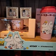 Starbucks ลา วิลล่า พหลโยธิน