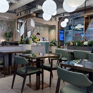 Miracle Lounge