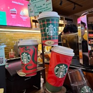Starbucks ลา วิลล่า พหลโยธิน