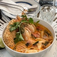 Chivit Thamma Da Coffee House, Bistro&Bar