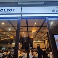 หน้าร้าน Solsot (솔솥) Dusit Central Park