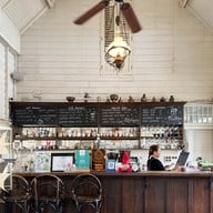 Chivit Thamma Da Coffee House, Bistro&Bar