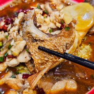 La Meow หม่าล่า DIY อาหารจีนหูหนาน-เสฉวน เซ็นทรัลพระราม 9