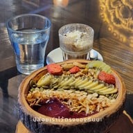 Bloom Cafe And Hostel Lipe