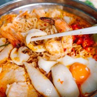 Noodles station by baanmitt