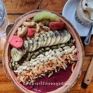 Bloom Cafe And Hostel Lipe