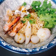 Noodles station by baanmitt