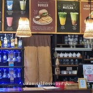 Bloom Cafe And Hostel Lipe