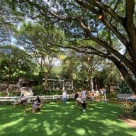 The Scenery Vintage Farm