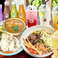 ขนมจีน ป้าแจ่ม ลุงถนอม ลานอาหารบ้านทรงไทย