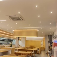 บรรยากาศ ไรซ์ บรอ -