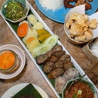 เชียงใหม่ลาบอันประเสริฐ