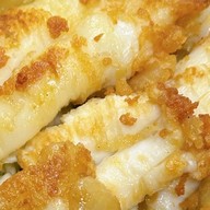 ไข่ปลาหมึกทอด by มิดไมล์ทะเลเดือด ไข่ปลาหมึกทอด by มิดไมล์ทะเลเดือด