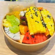 Fruit Addicts ผลไม้สดปอกพร้อมทาน เชียงใหม่ สาขา วันนิมมาน