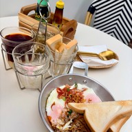 เมนูของร้าน FRYDAY Morning