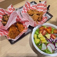 เมนูของร้าน JOEWINGS Siam Paragon