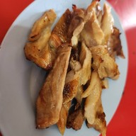 ร้านอาหารอีสาน นายอี๊ดคร้าบ