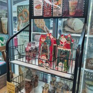 บรรยากาศ School Coffee x Warm Batch Roasters