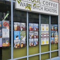 หน้าร้าน School Coffee x Warm Batch Roasters