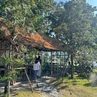 ณ ชล บางแสน