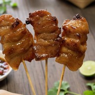 สามพี่น้อง - หมูปิ้งโบราณ