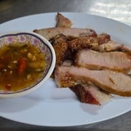 เมนูของร้าน ไก่ทอดเจ๊กี ส้มตำโปโล ลุมพินี