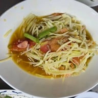 เมนูของร้าน ไก่ทอดเจ๊กี ส้มตำโปโล ลุมพินี