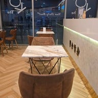 KOI Thé Silom Complex