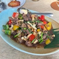 ณ ชล บางแสน