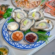 อ่าวตะเกียบ ซีฟู้ด หัวหิน หัวหิน