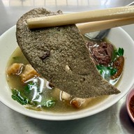 เมนูของร้าน ก๋วยจั๊บนายเอ็ก (Nai Ek Roll Noodle) เยาวราช (primary branch)