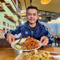 เฮียต้อมคั่วพริกเกลือ(หลังวัดสวนดอก)