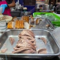 เมนูของร้าน ก๋วยจั๊บเอกไพลิน ศรีนครินทร์