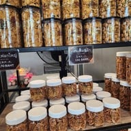 ขนมไทยเก้าพี่น้อง ตลาด อตก.