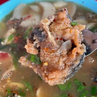 อาหารตามสั่งไปรษณีย์กลาง