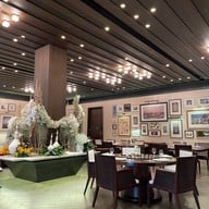 เสน่ห์จันทน์ กลาสเฮาส์ แอทสินธร