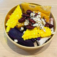 Fruit Addicts ผลไม้สดปอกพร้อมทาน เชียงใหม่ สาขา วันนิมมาน