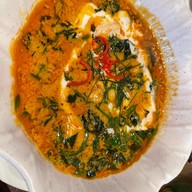 เสน่ห์จันทน์ กลาสเฮาส์ แอทสินธร