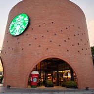 Starbucks Fast Fac Wang Noi