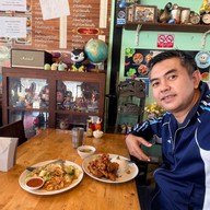 เฮียต้อมคั่วพริกเกลือ(หลังวัดสวนดอก)