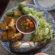 ห้องอาหารเทียบทอง