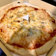 Pizza Lab -พิซซ่าแล็บ Camping Ground ถนน ประดิพัทธ์