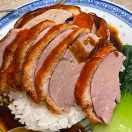 เมนูของร้าน Apollo duck อพอลโล่ดั๊ก 👍 🍤🦆ข้าวหน้าเป็ด บะหมี่เกี๊ยวกุ้ง ข้าวหน้าไก่ หมูกรอบอร่อย ชานมฮ่องกง เป็ดย่างฮ่องกง หมูแดง roast duck bbq pork wonton mee หมูกรอบฮ่องกง เป็ดย่างโฟว์ซีซั่น บะหมี่เกี๊ยว สาทร