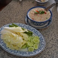 ห้องอาหารเทียบทอง